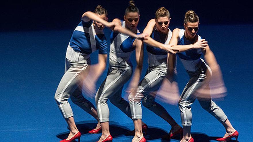 Las cuatro bailarinas de OtraDanza que pusieron sobre el escenario el espectáculo Pélvico para cerrar la gala de los Importantes de INFORMACIÓN.