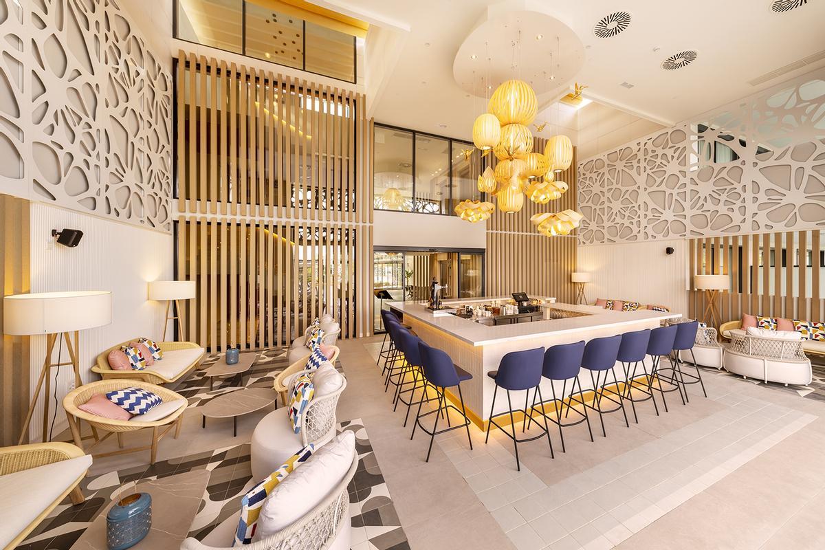 Lobby bar del hotel Eurostars Oasis Marbella