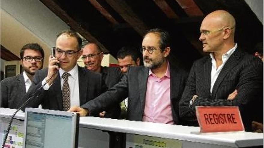 Jordi Turull, Antonio Baños i Raül Romeva, al novembre, quan van presentar l&#039;annex a la declaració sobiranista.