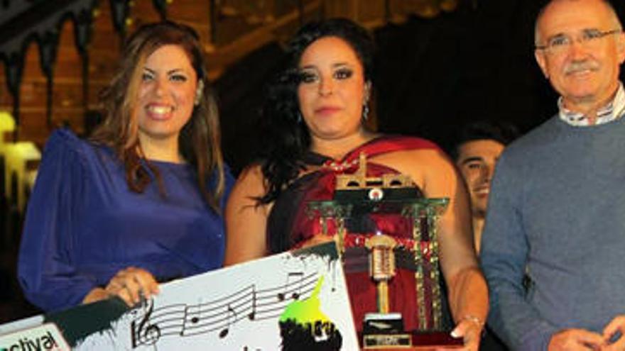 Saray Ramírez (izq.), Almudena Hernández y Cándido Reguera. i LP/DLP