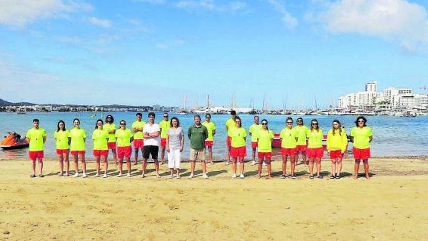 Las playas de Sant Antoni ya tienen servicio de salvamento