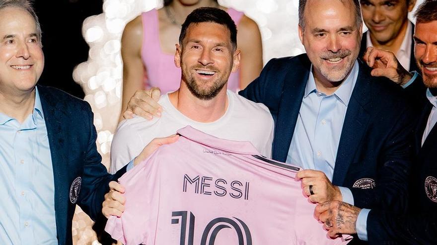Así ha sido la presentación de Leo Messi en su nuevo equipo