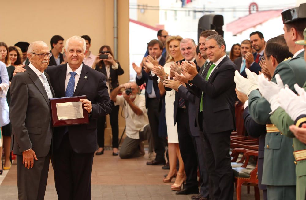 Al evento han acudido numerosas autoridades políticas y militares de la provincia, pero sobre todo el programa ha planeado la deriva independentista de Cataluña