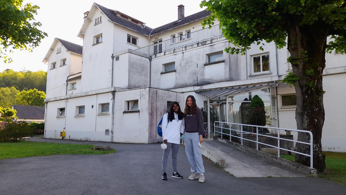 Dos de las alumnas en un centro de atención a la discapacidad de la región del sur de Francia.