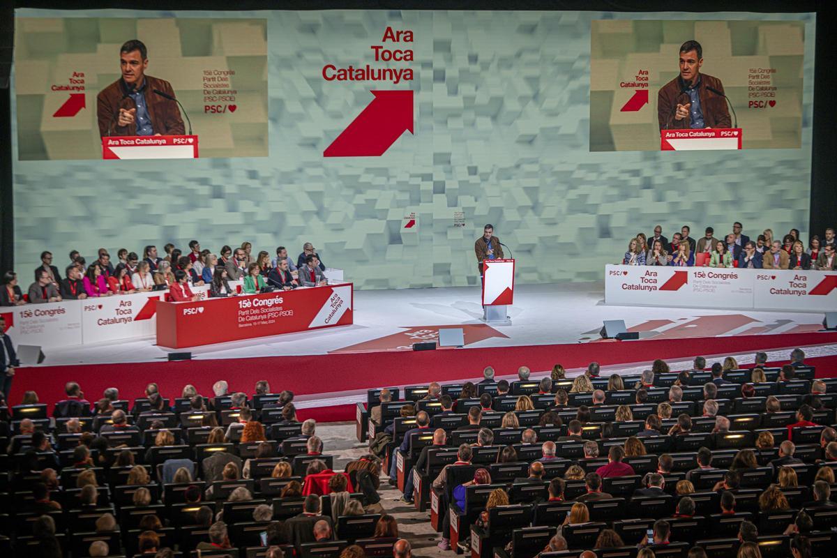 Pedro Sánchez arropa a Salvador Illa en EL 15º Congreso del PSC en Barcelona