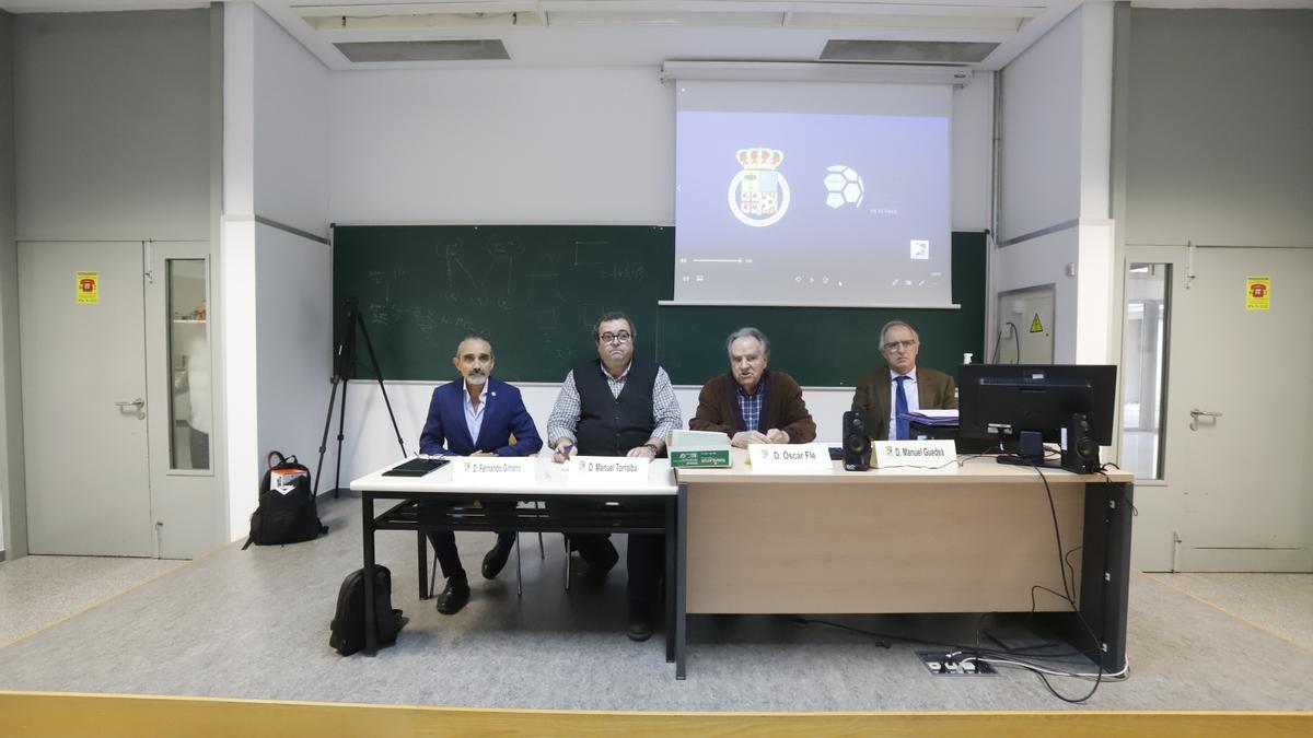 Reunión entre sectores del fútbol aragonés para erradicar la violencia.