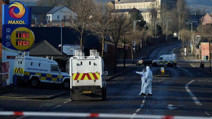 El Nuevo IRA se atribuye el intento de asesinato de un policía en Belfast