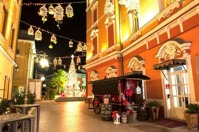 Luces de Navidad en Opatija, Croacia