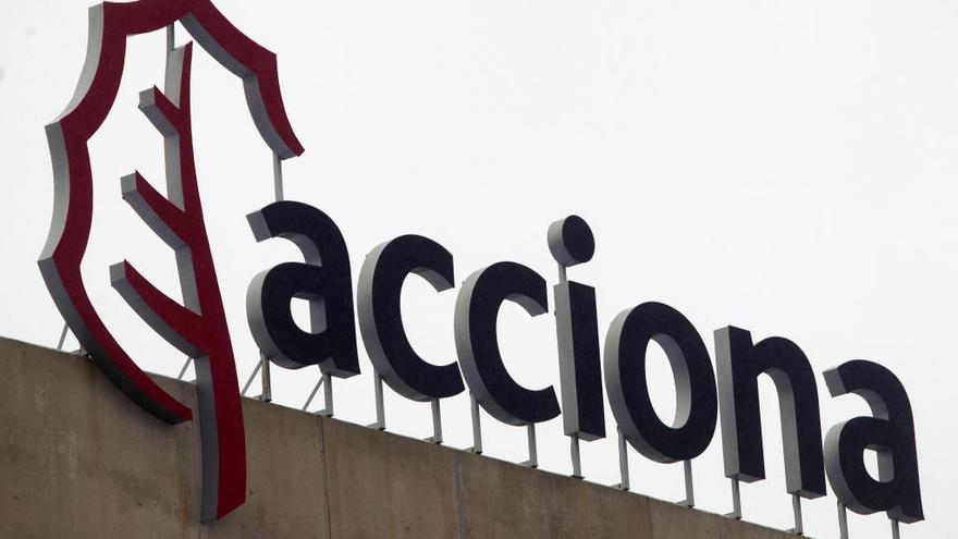 Logo de Acciona en la sede de Sarriguren (Navarra).