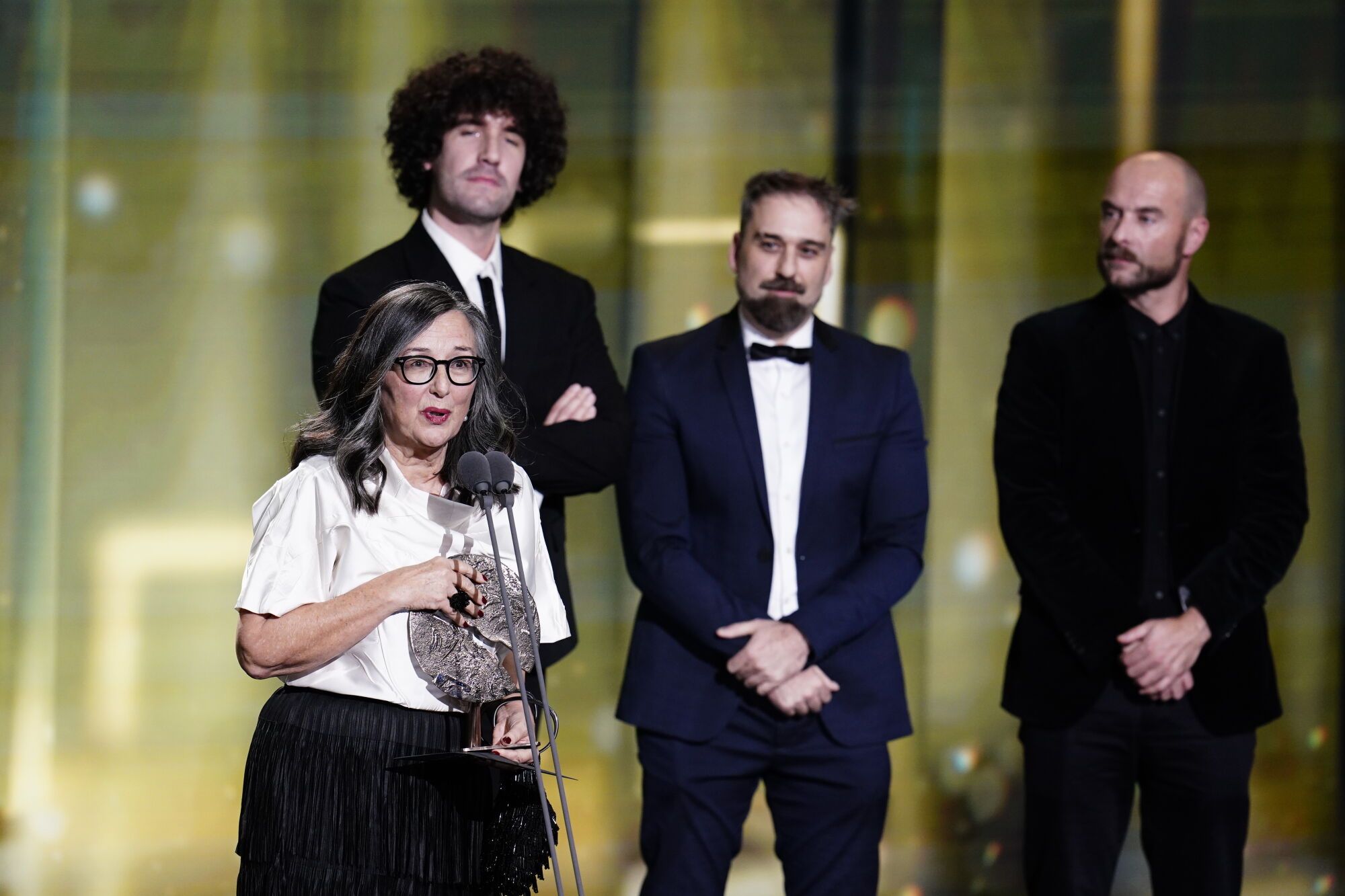 La productora Chelo Loureiro recoge el premio a Mejor Largometraje de Animación por 'Decorado' durante la gala de la 31 edición de los Premios José María Forqué, en el Palacio Municipal de IFEMA, a 13 de diciembre de 2025, en Madrid (España). Los Premios Cinematográficos José María Forqué, conocidos como ‘Premios Forqué’, fueron creados en 1996 por la Entidad de Gestión de Derechos de los Productores Audiovisuales (Egeda) para honrar la memoria de José María Forqué, figura en la cinematografía española y primer presidente de Egeda. EGEDA creó el premio con el objetivo de difundir la importancia de la industria audiovisual española e impulsar la figura del productor cinematográfico. 13 DICIEMBRE 2025 A. Pérez Meca / Europa Press 13/12/2025. Chelo Loureiro;;A. Pérez Meca;