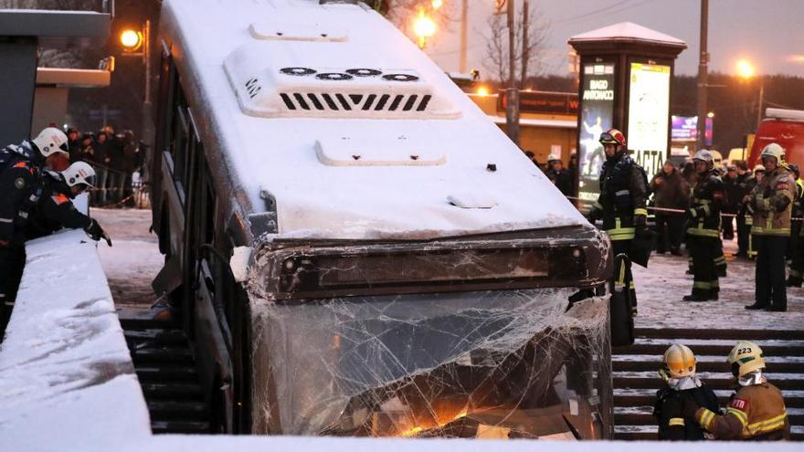 Atropello múltiple mortal de un autobús en Moscú