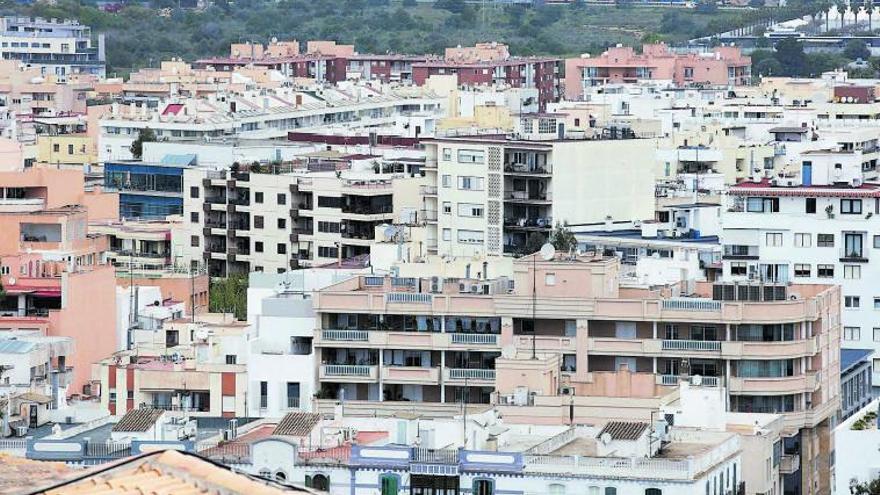Vista general del centro de la ciudad de Eivissa.