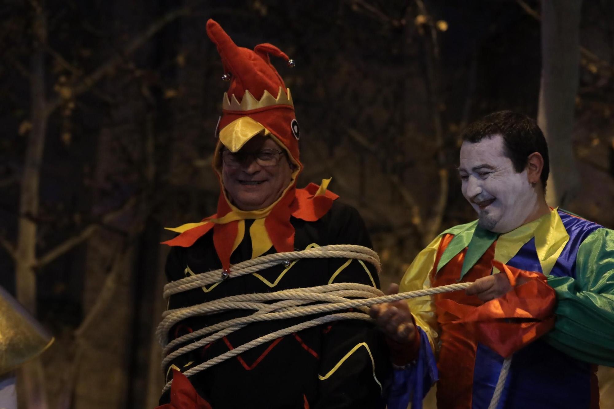 Gran ambiente de carnaval en las calles de Zaragoza