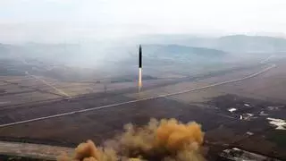 Corea del Norte dispara un misil balístico no identificado al mar de Japón