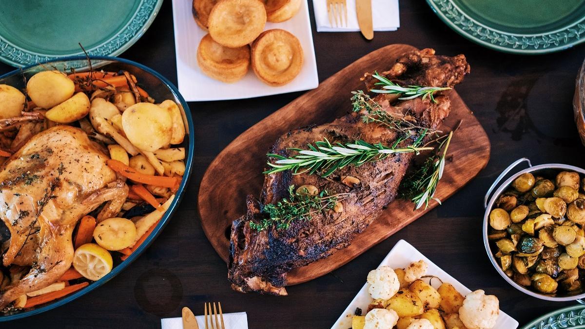 Las comidas tan abundantes pueden provocar consecuencias negativas en la relación con la comida.