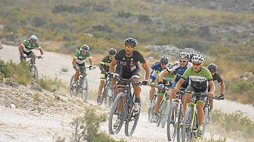 Más de cien corredores se ponen a prueba en la IX cicloturista BTT