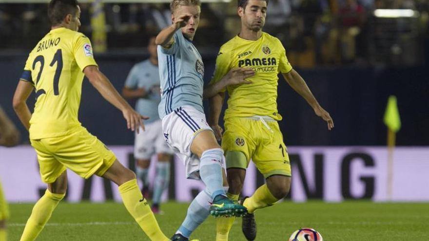 Daniel Wass, durante el partido de la pasada temporada en Villarreal.