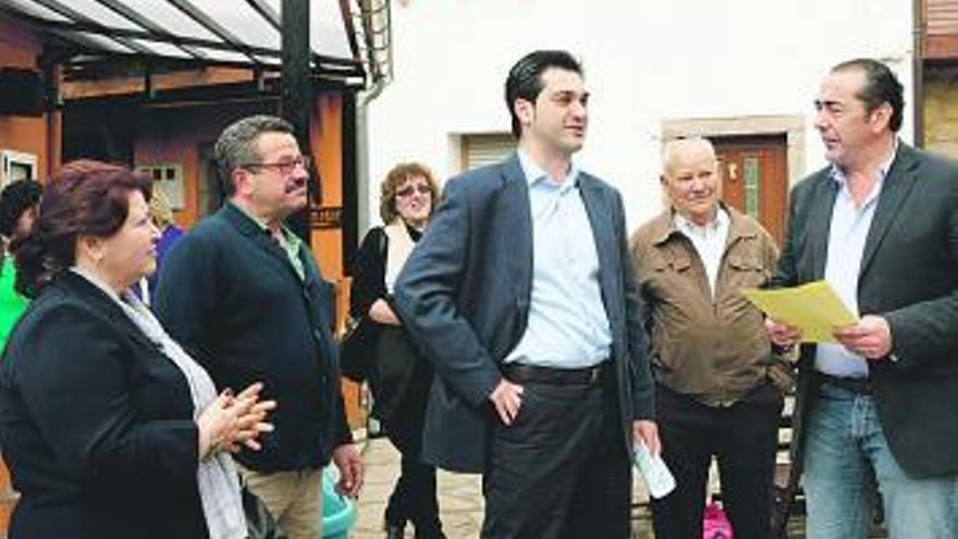 Fernando Goñi, a la derecha, con Jorge Palacios, en Soto de Agues.