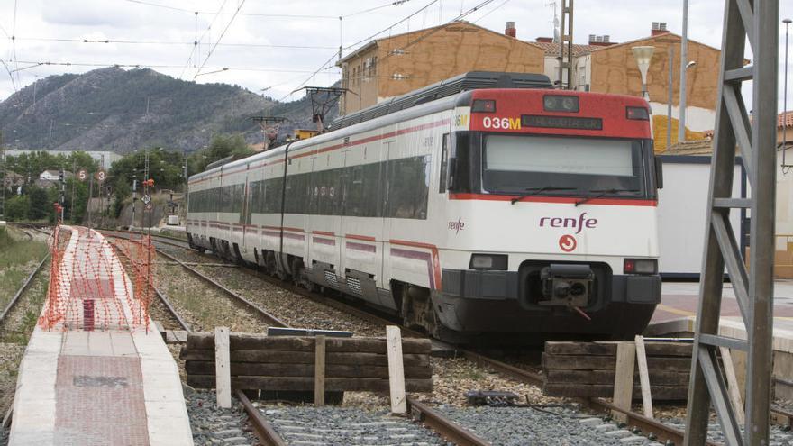 Los trenes de cercanías hasta Moixent volverán a circular en el primer trimestre de 2019