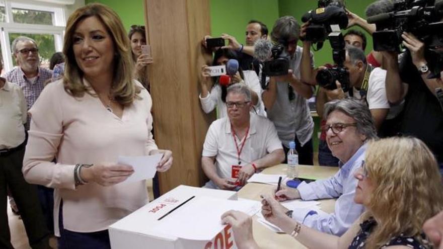 Díaz: "A partir de mañana, a levantar el PSOE"