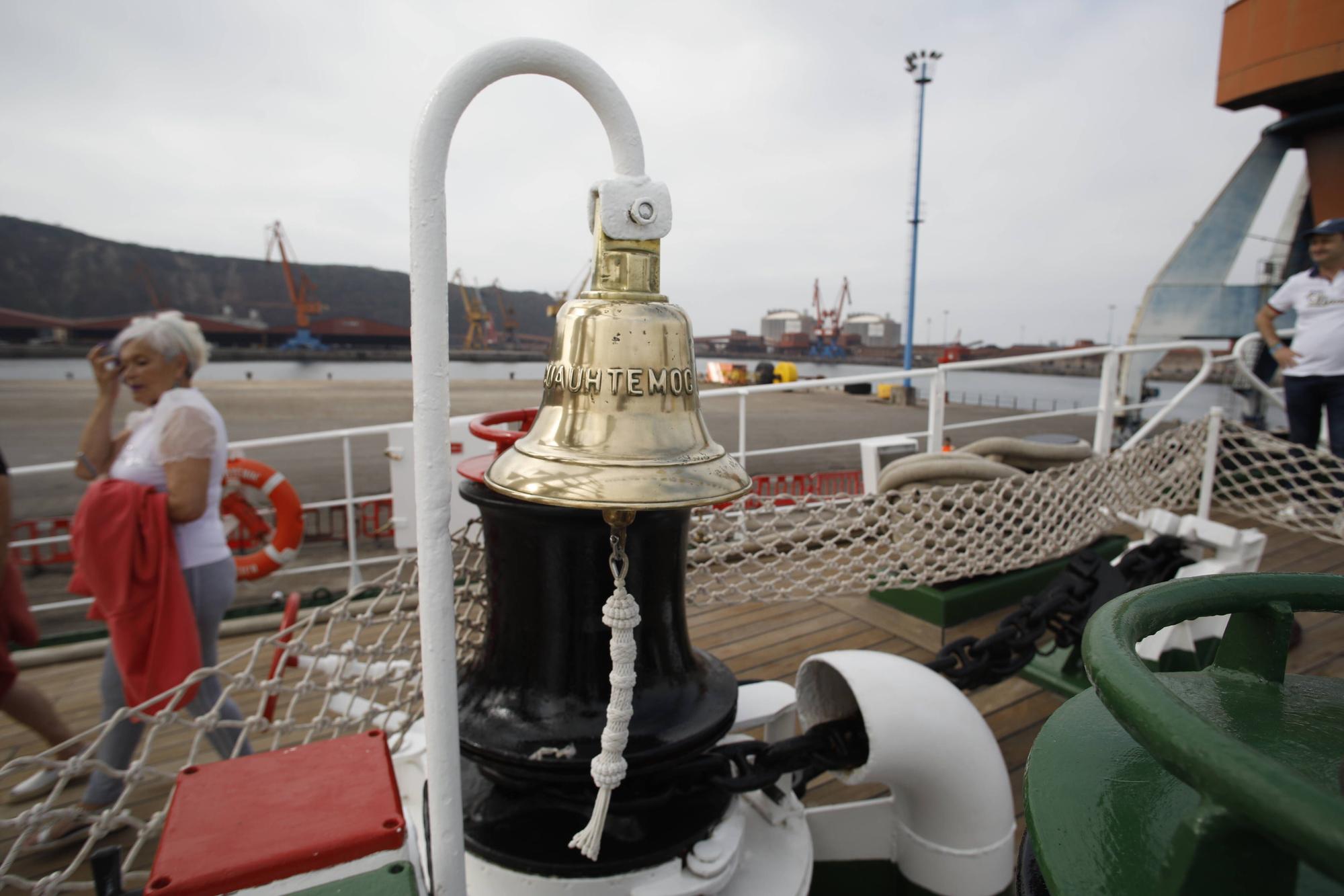 En imágenes: Colas en el puerto de Gijón para visitar el buque escuela de la Armada de México