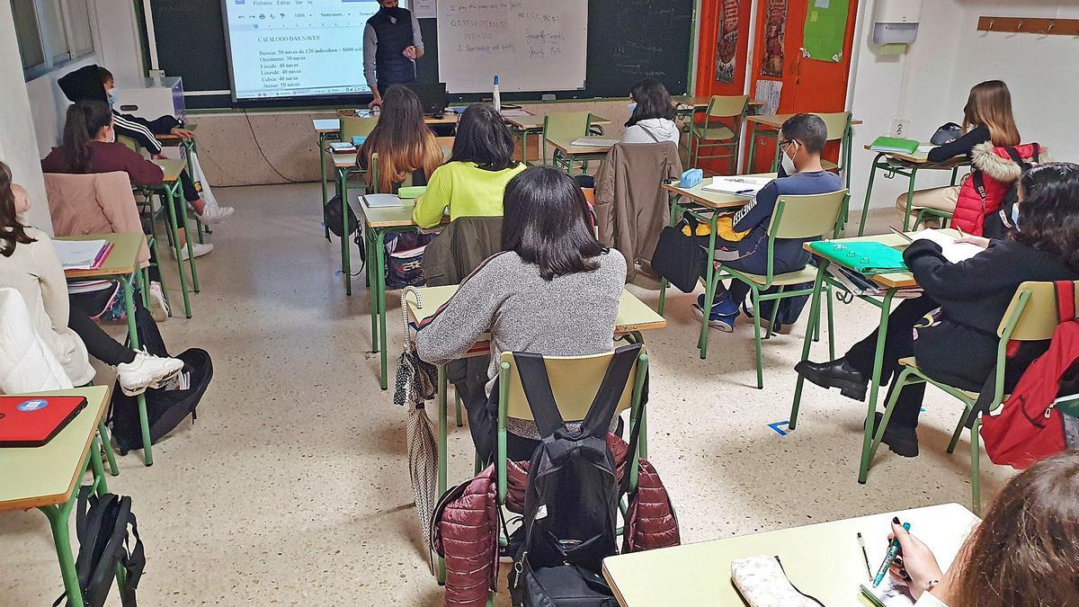 Una clase de la ESO en el IES de Teis.