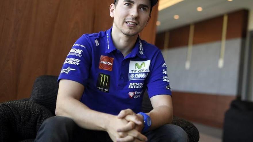 Lorenzo, ayer en la sede de Yamaha en Tokio.