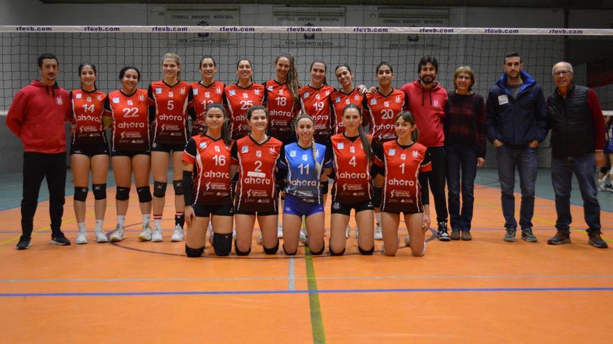 Las chicas del Xàtiva Voleibol ganan al Mairena Sevilla y los chicos ceden en Roquetes