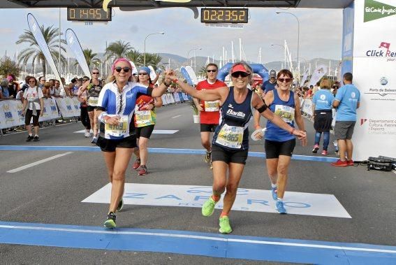 9.000 Läufer aus 49 Ländern gingen am Sonntag den 15.10 an den Start. In der Marathon - Disziplin gingen die Deutschen leer aus.