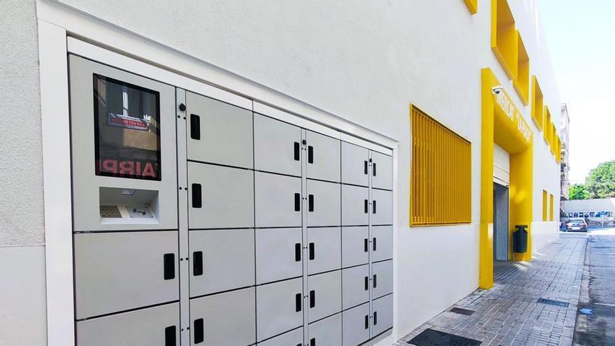 El mercado de Novelda estrena taquillas refrigeradas un año después de su reapertura