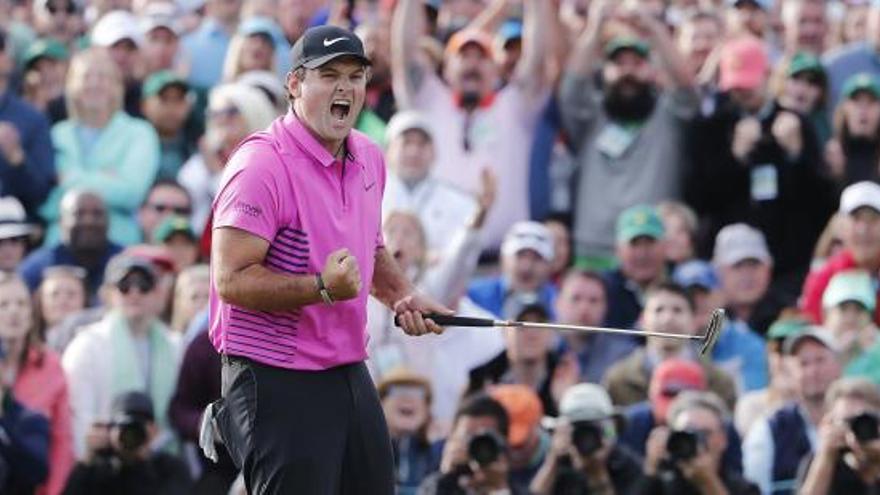 Patrick Reed celebra su triunfo