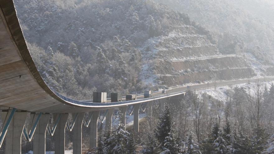 Les obres per resoldre els &quot;greus&quot; problemes de corrosió del viaducte d&#039;Osormort de l&#039;Eix s&#039;allargaran 10 mesos