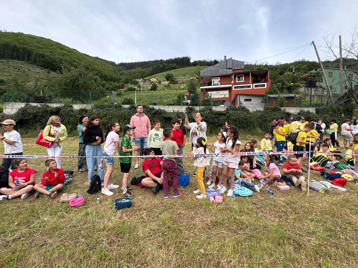 Narcenatur abre sus puertas con la presentación del “oso rubio” y actividades para escolares