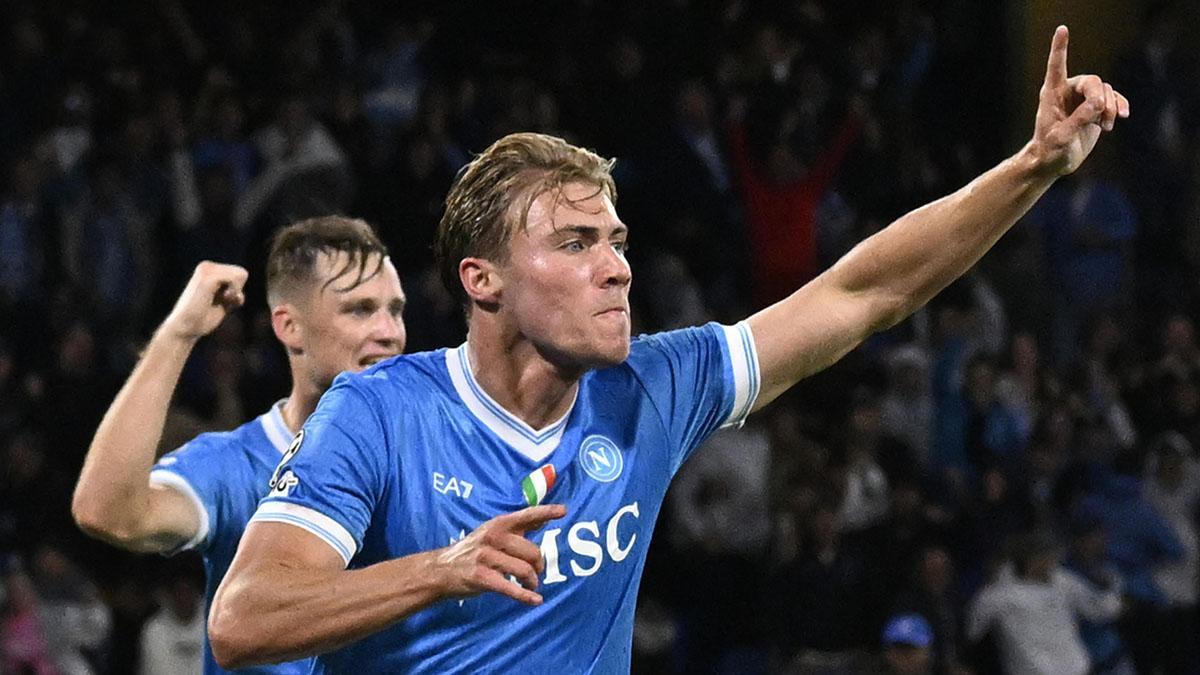 Napoles - Sporting de Portugal: El doblete de Rasmus Højlund