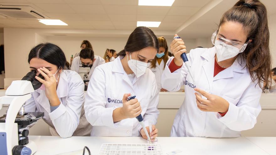 MEDAC abre un nuevo centro de FP en Elche: Estudia grados en Sanidad, Marketing e Informática