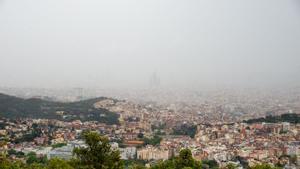 Nubes de lluvia sobre Barcelona