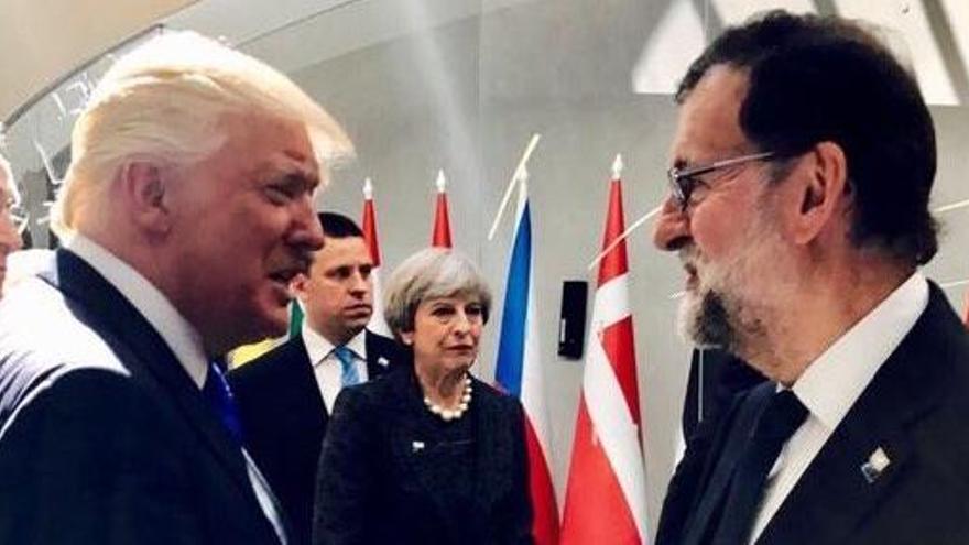 Trump y Rajoy, durante un encuentro en la OTAN.