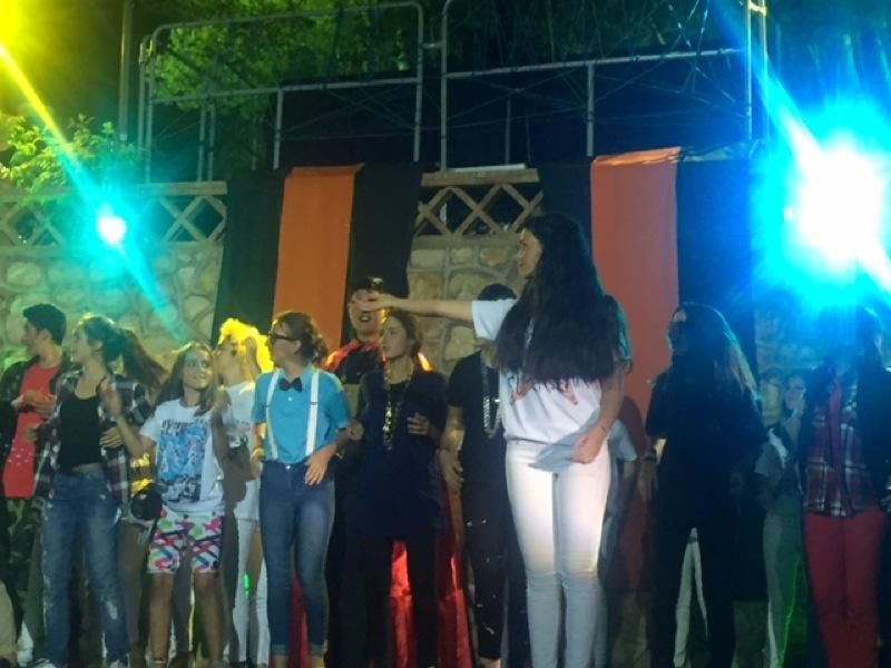 El colegio Las Esclavas representa 'Jesucristo Superstar'