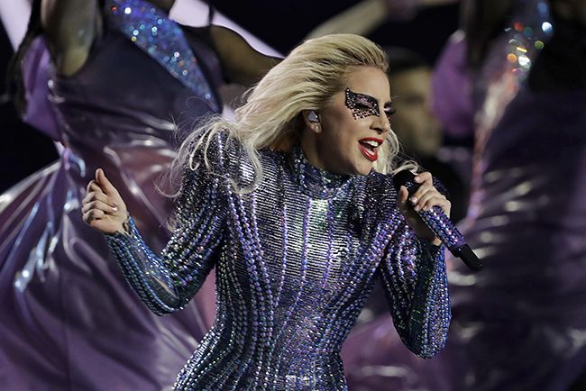 Lady Gaga durante su actuación en la SuperBowl