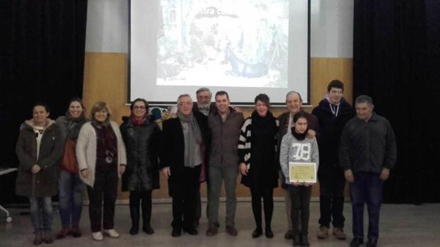 Los premiados y las autoridades locales, ayer.