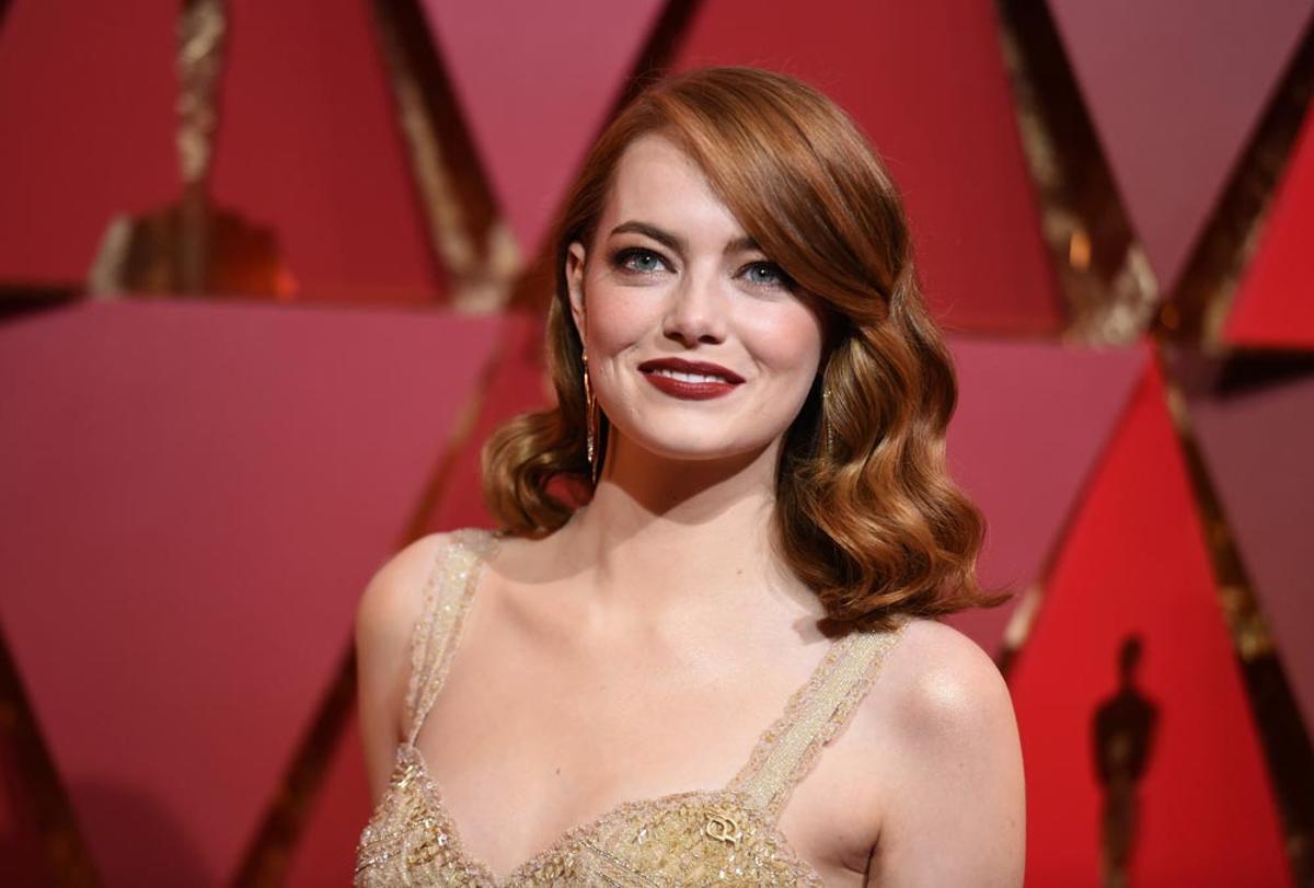 Emma Stone briila cual estrella en los Premios Oscar