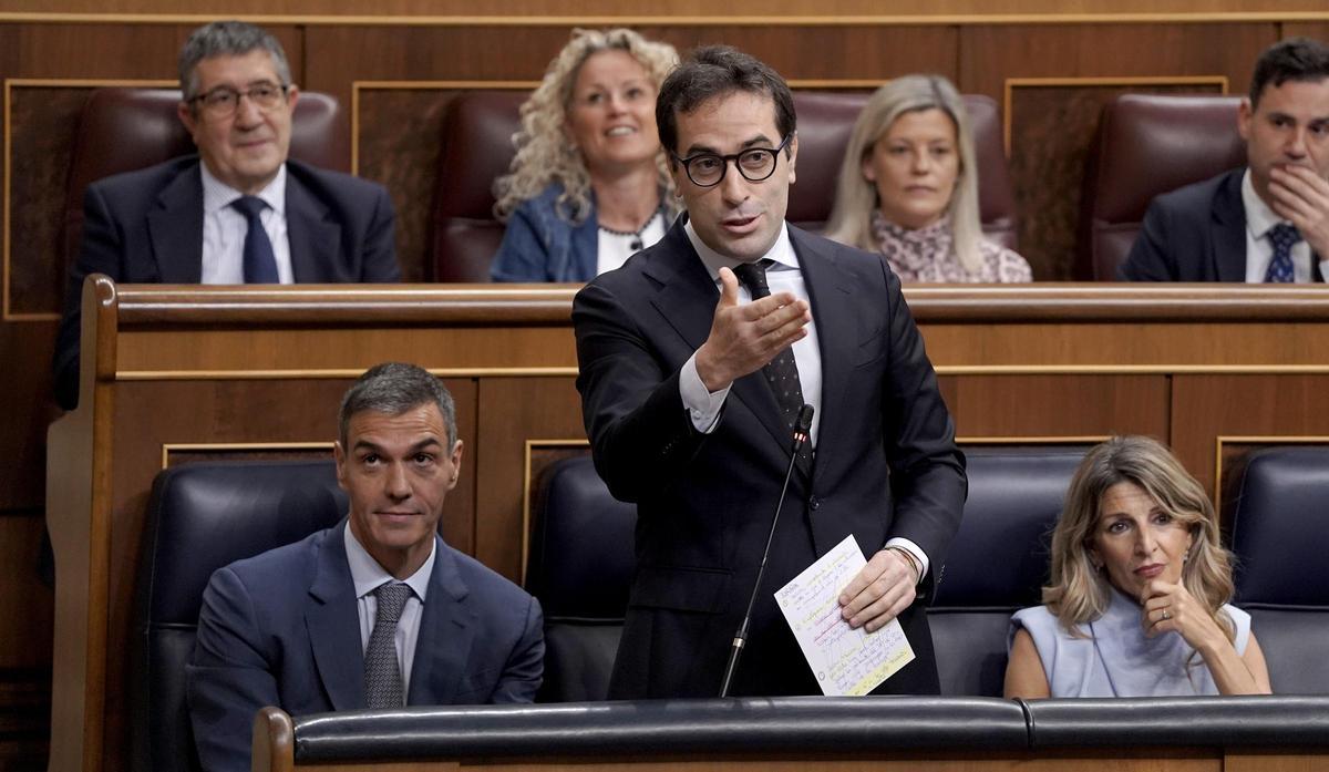 Pedro Sánchez, Carlos Cuerpo y Yolanda Díaz. Sesión de control al Gobierno en el Congreso de los Diputados.