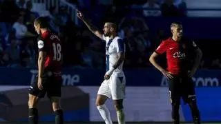 El Mallorca vuelve a las andadas y sale vivo de Butarque gracias a Arnau Tenas