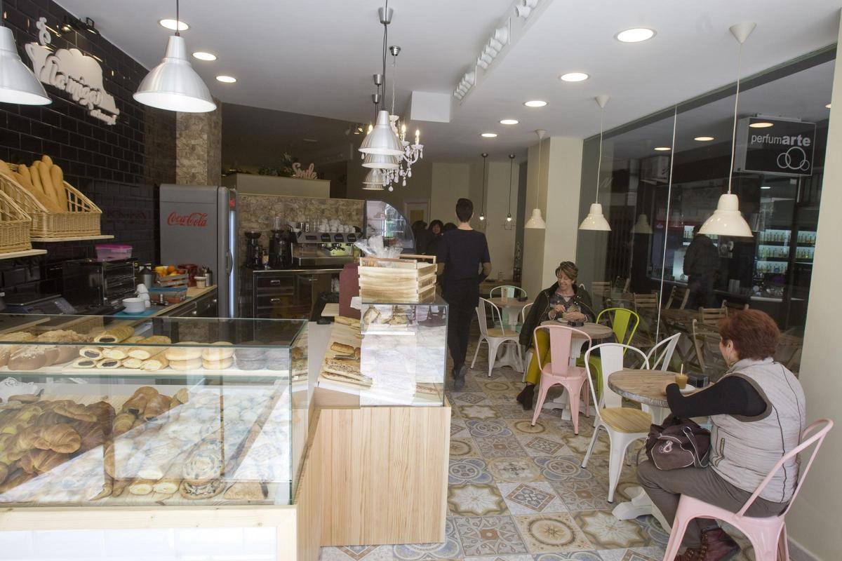 Una cafetería en Xàtiva, en una imagen de archivo.