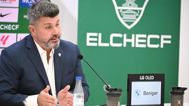 Bragarnik saca pecho por el crecimiento del Elche: "Cuando llegué, me encontré un club con una deuda gigantesca y un estadio que se caía"