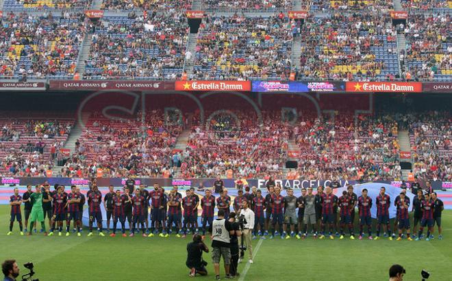 Aquí tienes las mejores fotografías de la presentación del primer equipo ante la afición culé en el Gamper