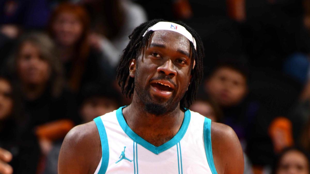 Mark Williams, nuevo jugador angelino