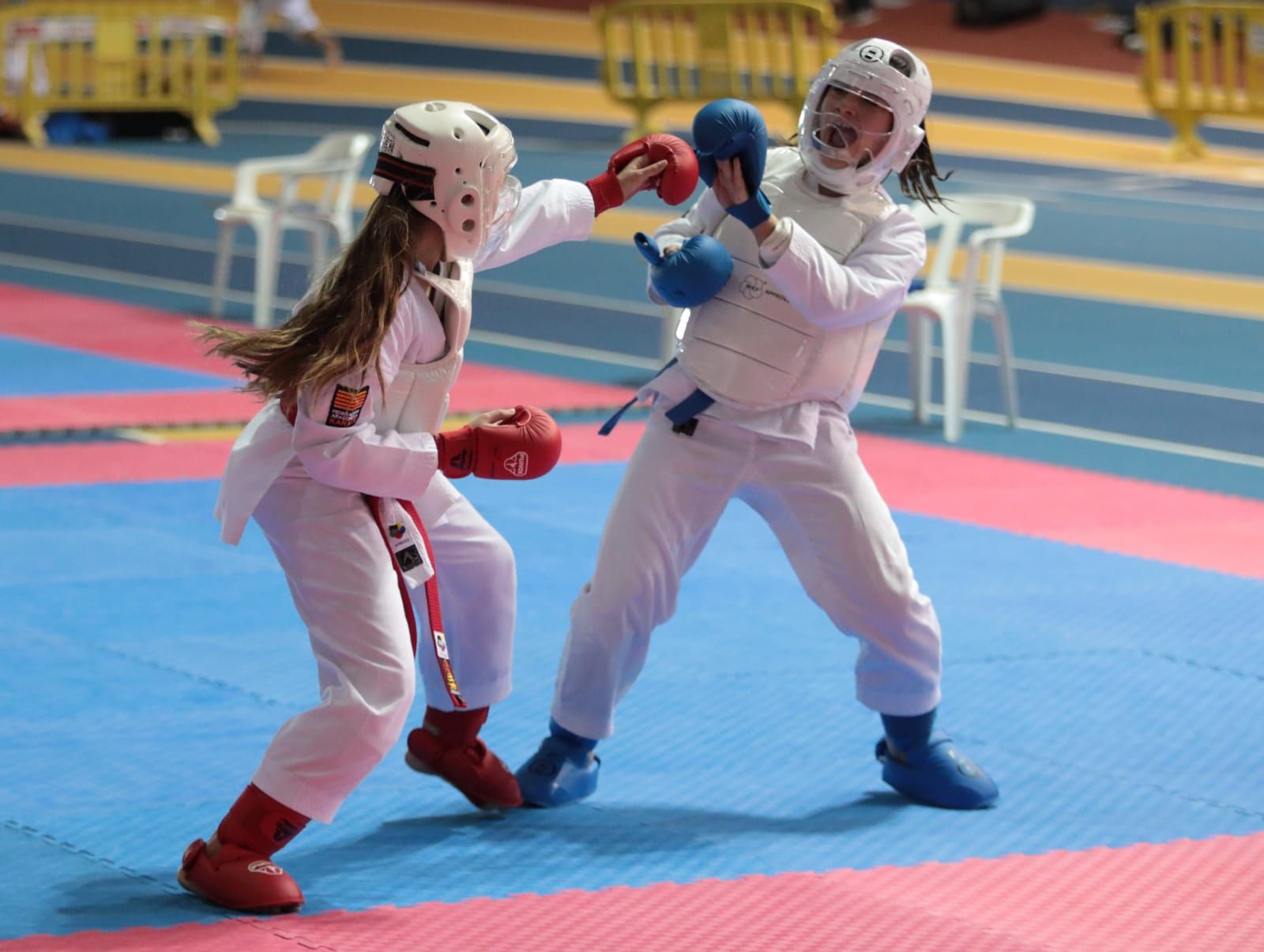 Así se han vivido las finales de la liga Federación Aragonesa de Kárate en el Palacio de los Deportes