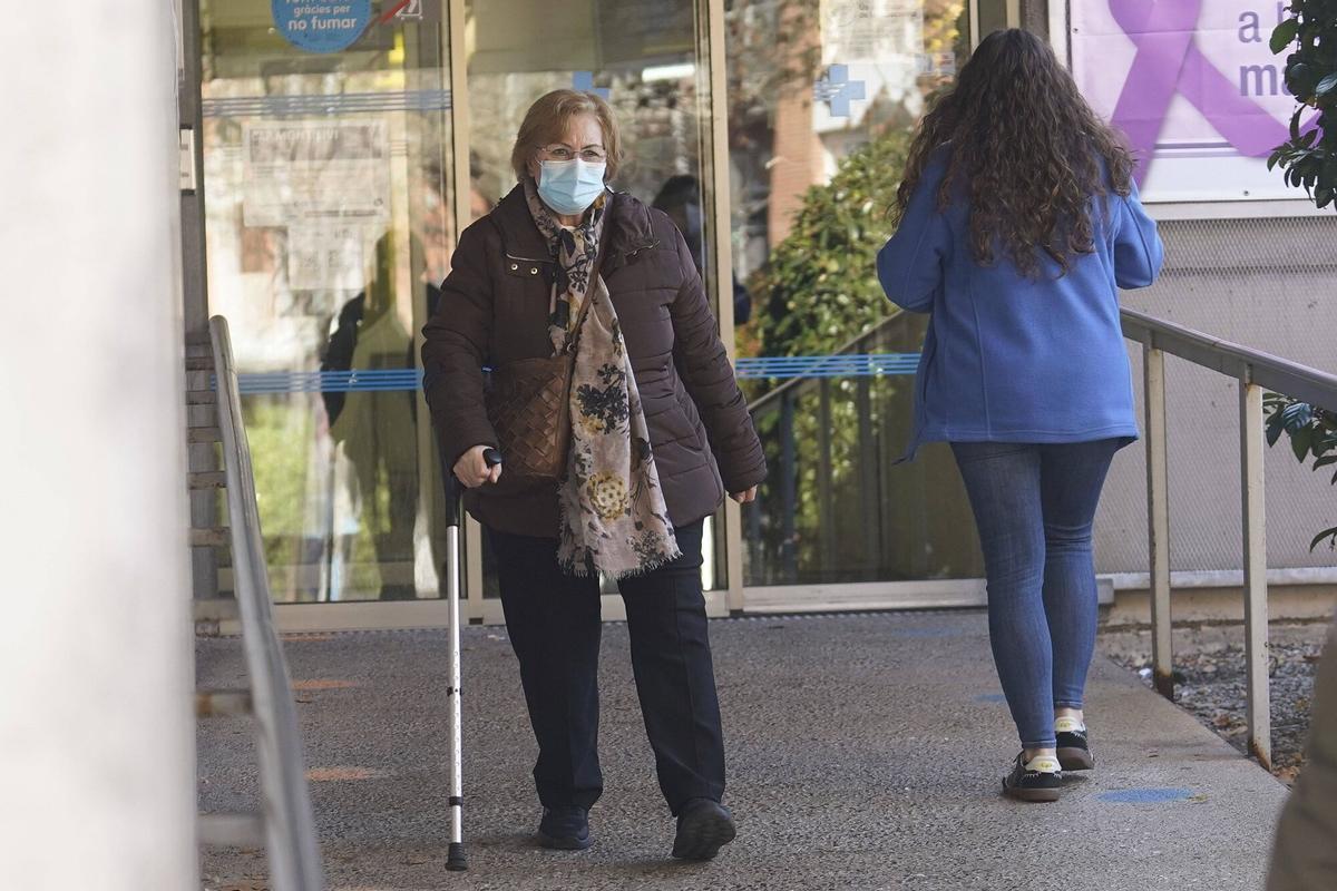Primer dia amb mascareta obligatòria.
