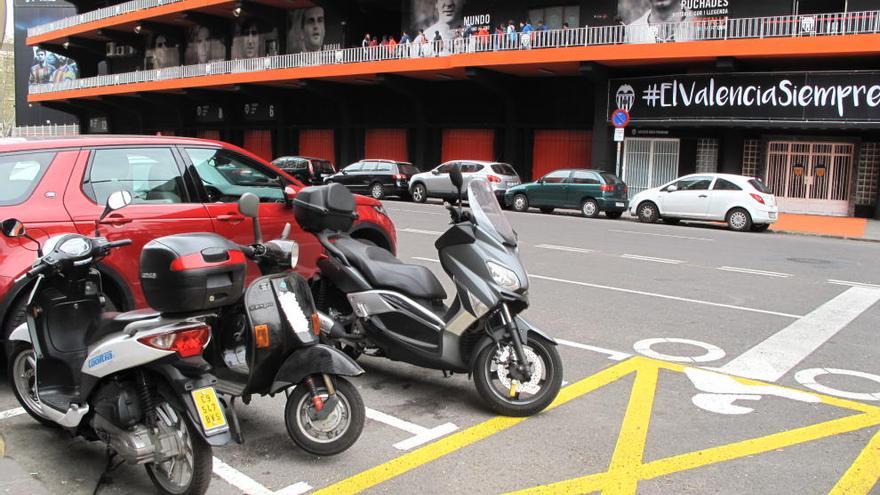 Nuevos aparcamientos de motos en la zona de Mestalla.